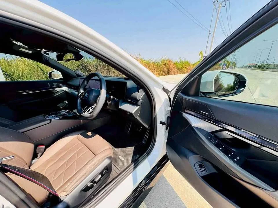 2024 BMW 5er VIII 3