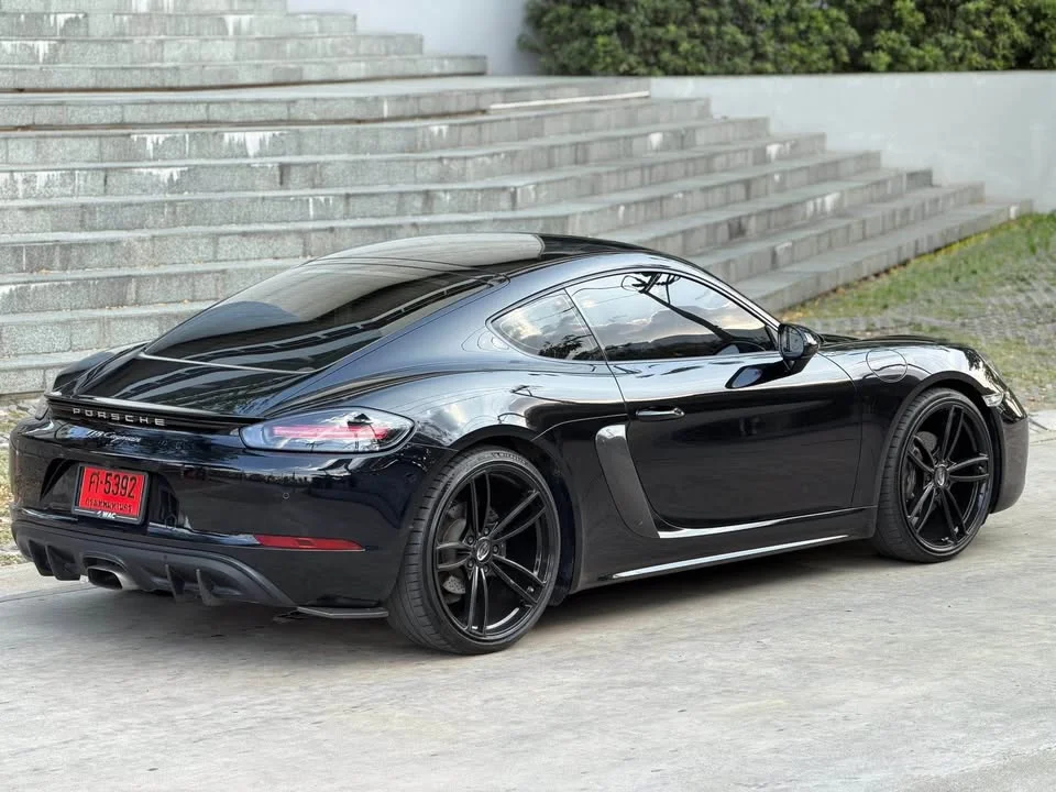 2018 Porsche 718 Boxster and Cayman IV 2