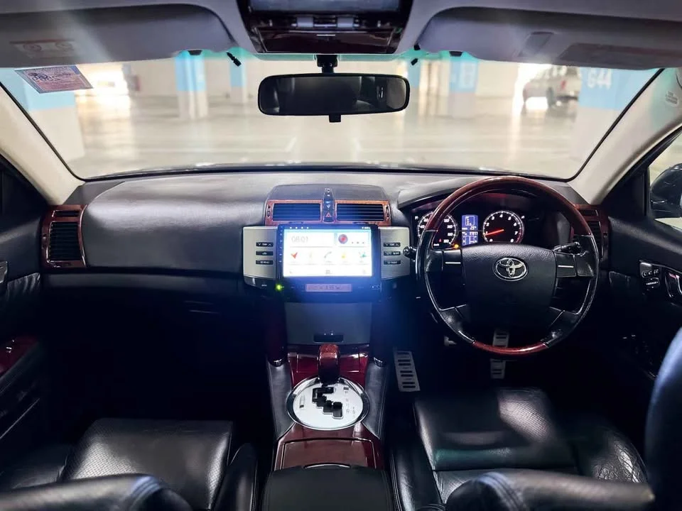 2005 Toyota Mark X I 3