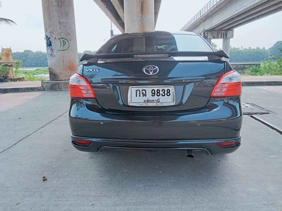 2010 Toyota Vios II 2