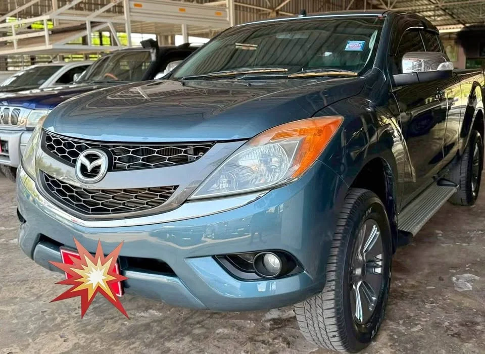 2012 Mazda BT-Series II 2