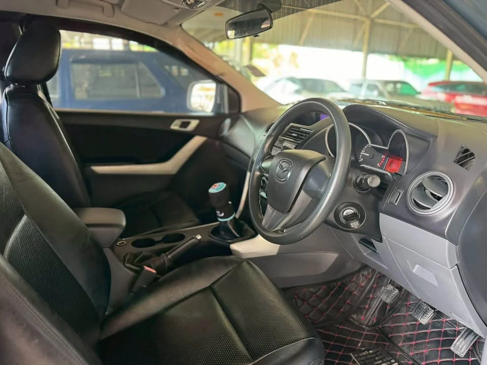 2012 Mazda BT-Series II 3