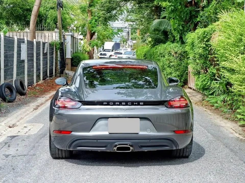 Porsche 718 Boxster and Cayman IV 2