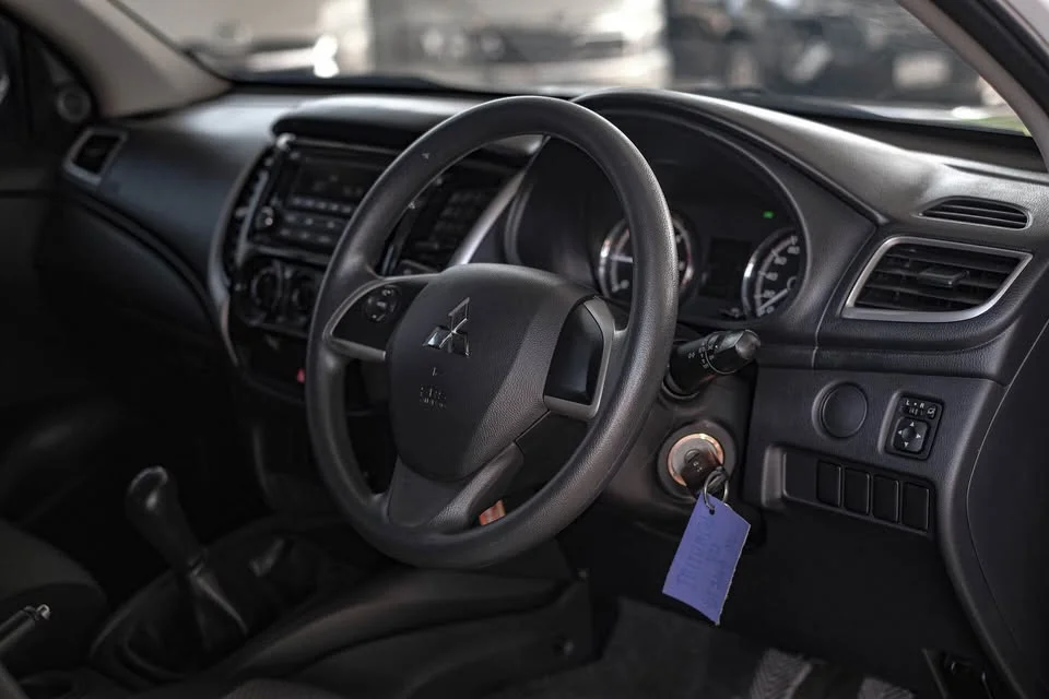 2022 Mitsubishi Triton V 2