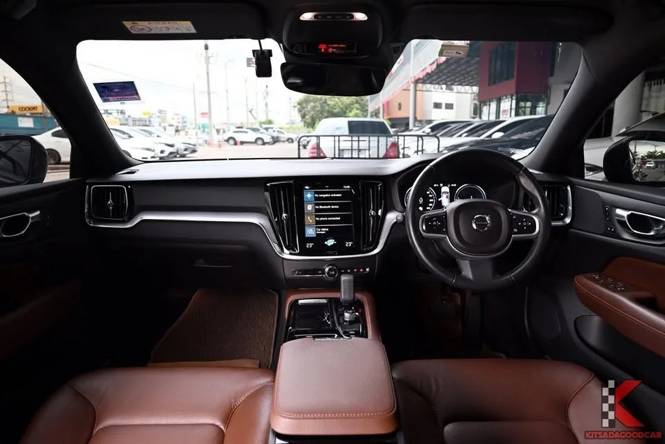 2022 Volvo V60 II 2