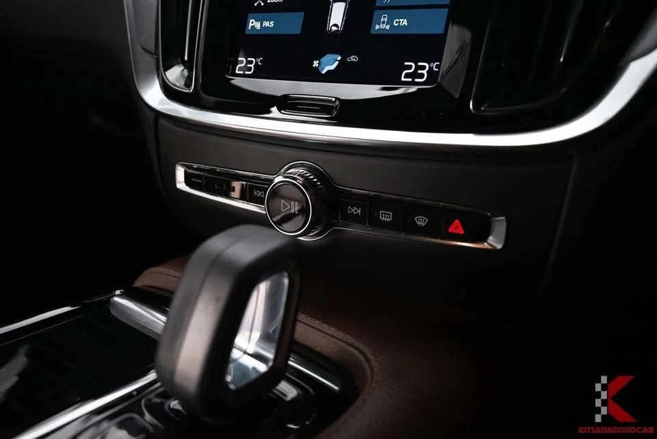 2022 Volvo V60 II 3