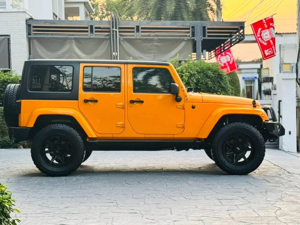 2013 Jeep Wrangler JK 3