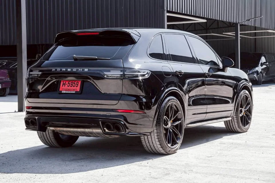 2011 Porsche Cayenne II 3