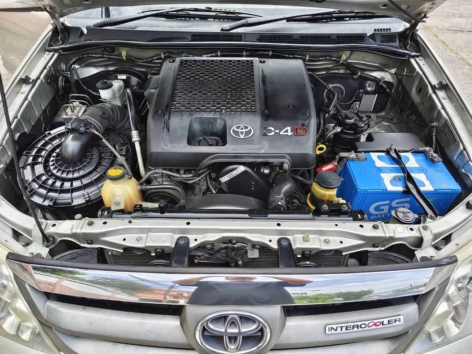 2008 Toyota Fortuner I 3