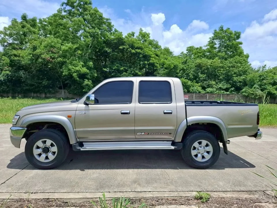 2002 Toyota Hilux Tiger VI 2