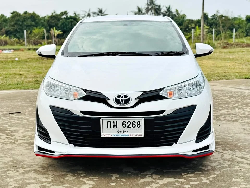 2018 Toyota Yaris ATIV III 3