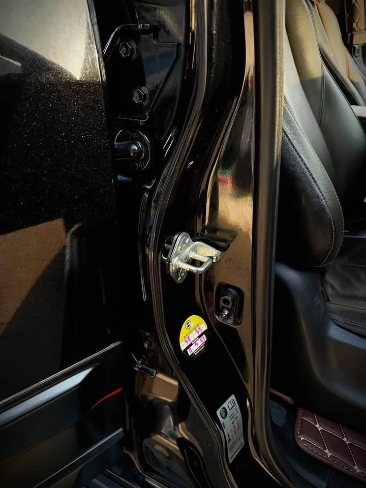 2017 Chevrolet Colorado II 2
