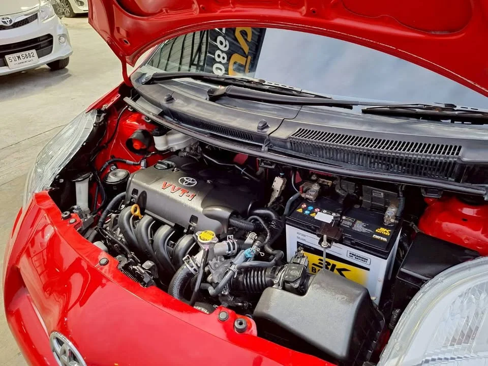2011 Toyota Yaris II 3