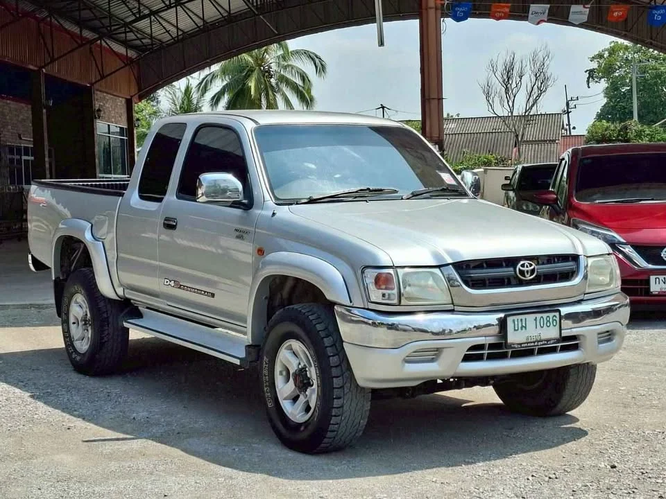 2002 Toyota Hilux Tiger VI 2