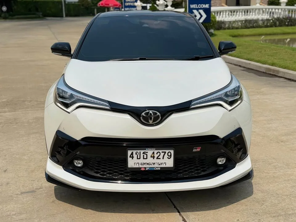 2023 Toyota C-HR I 3