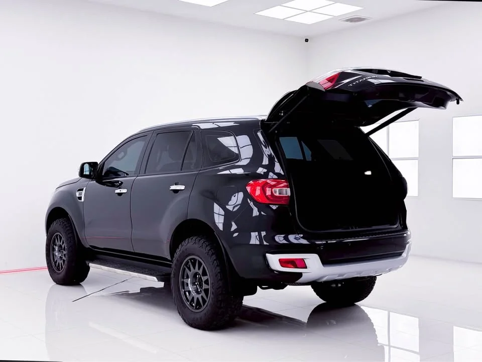 2018 Ford Everest II 2