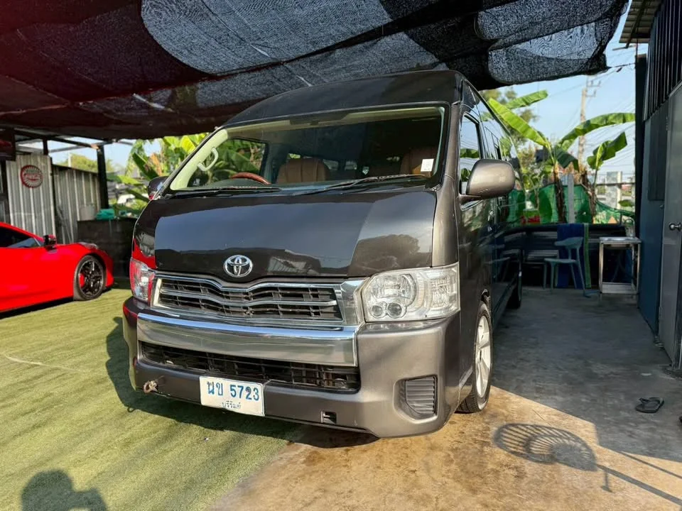 2005 Toyota Commuter V (H200) 2