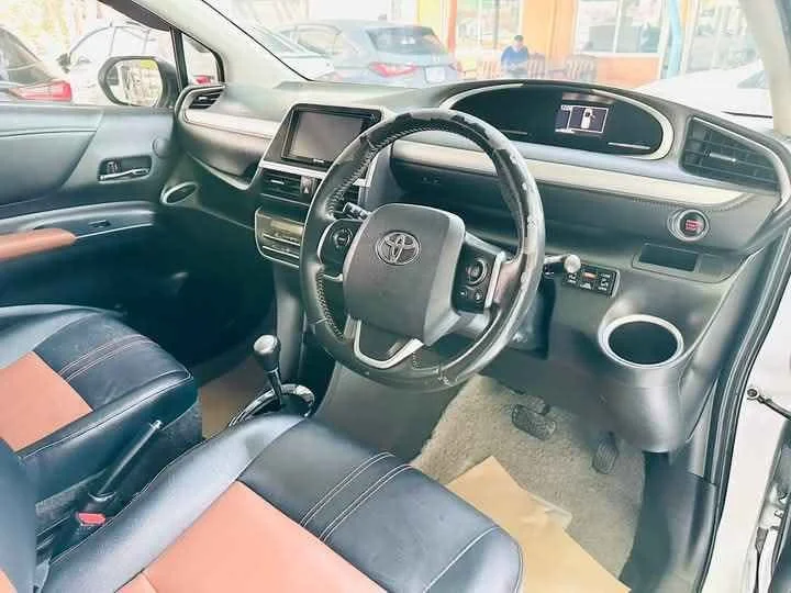 2018 Toyota Sienta II 3