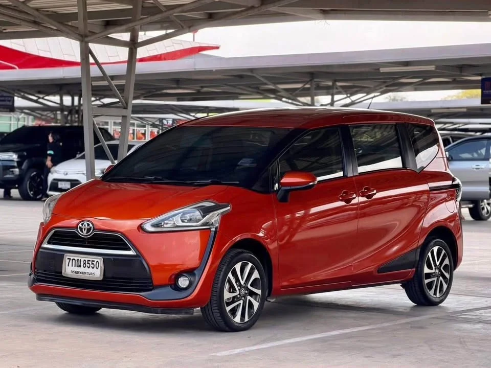 2018 Toyota Sienta II 3