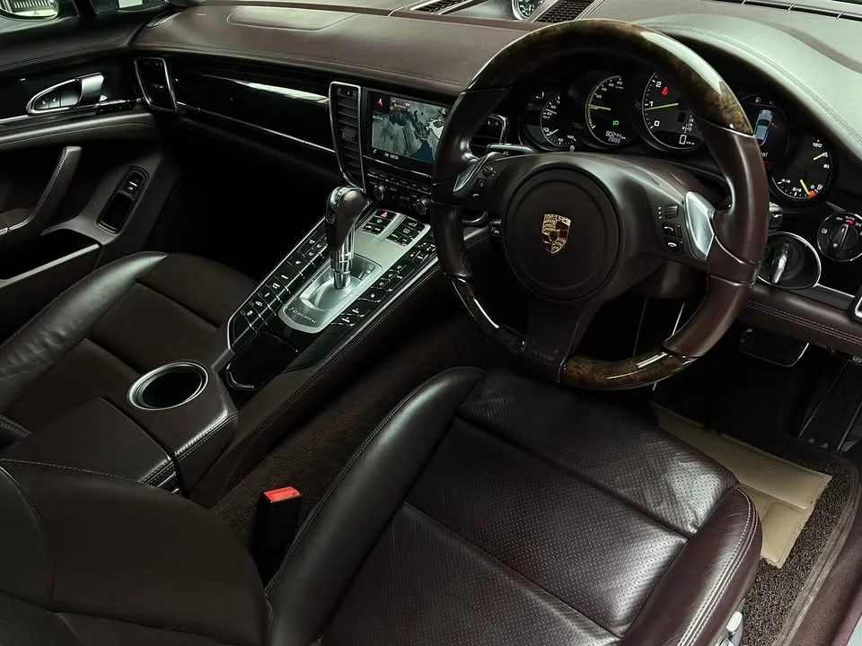 2015 Porsche Panamera I 2