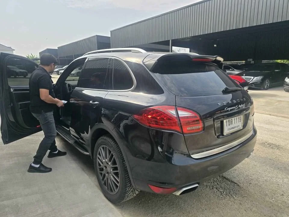 2012 Porsche Cayenne II 3