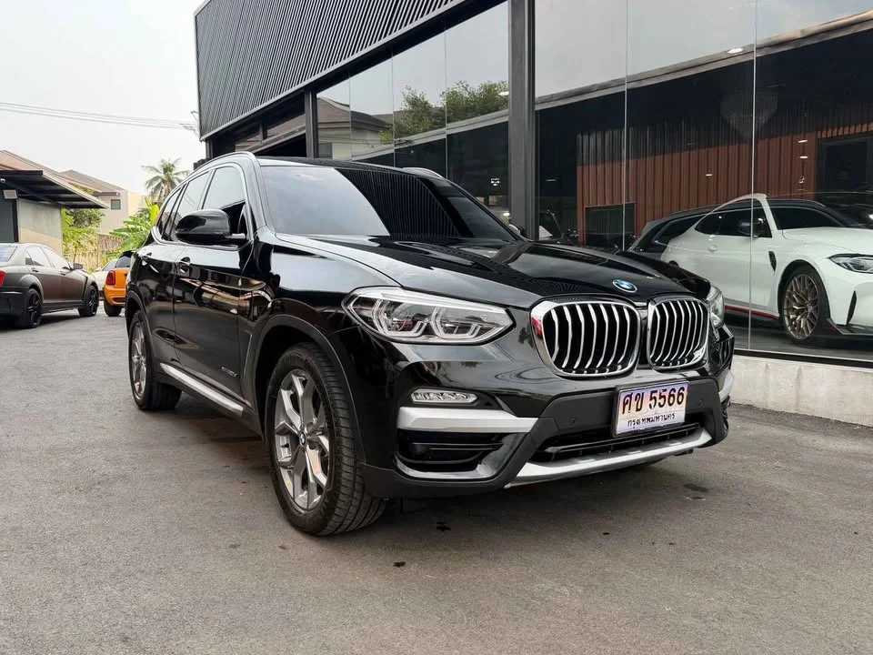 2017 BMW X3 G01, G08 3