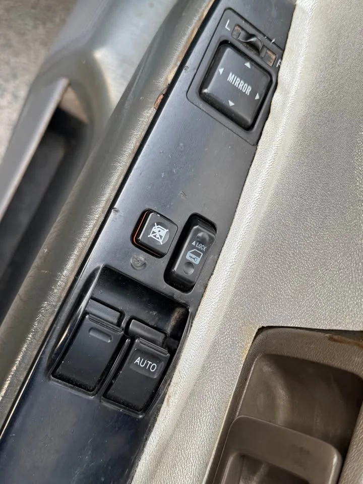 2000 Toyota Hilux Tiger VI 3