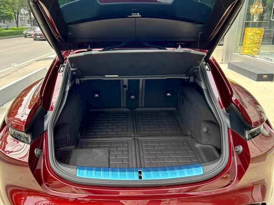 2023 Porsche Taycan 9J1 3