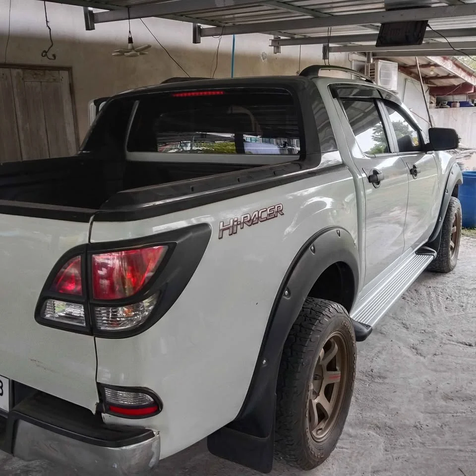 2013 Mazda BT-Series II 3