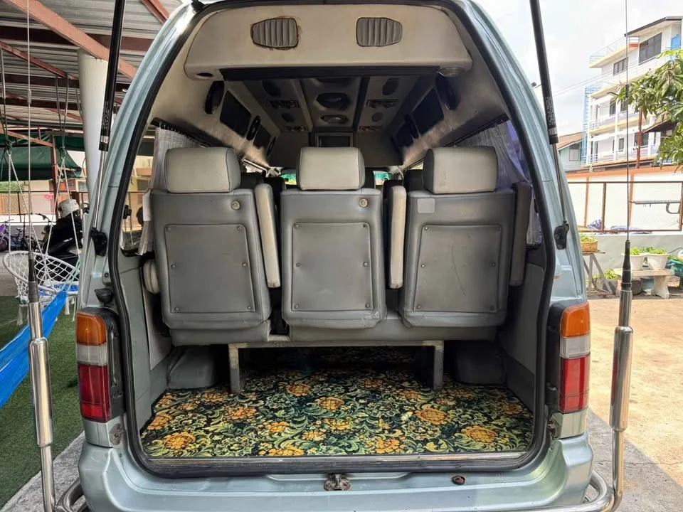 2002 Toyota Commuter IV (H100) 3