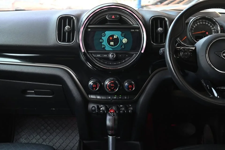 2017 Mini Countryman II 2