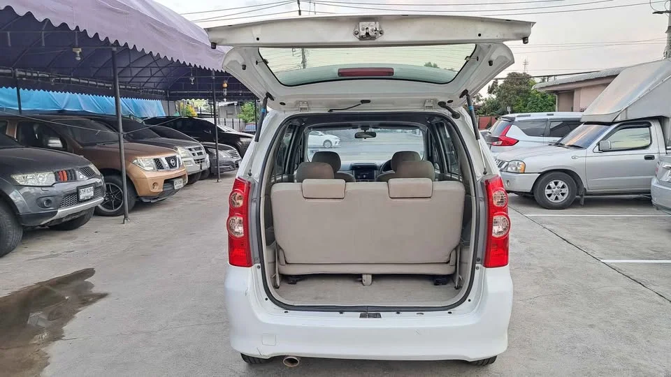 2010 Toyota Avanza I 2