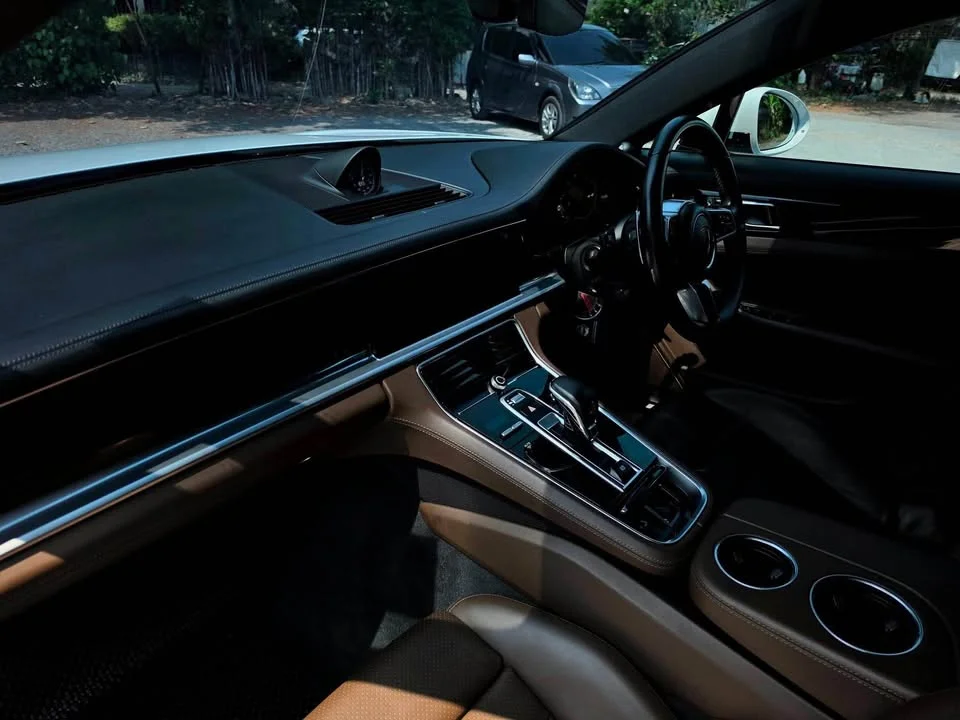 2018 Porsche Panamera II 3