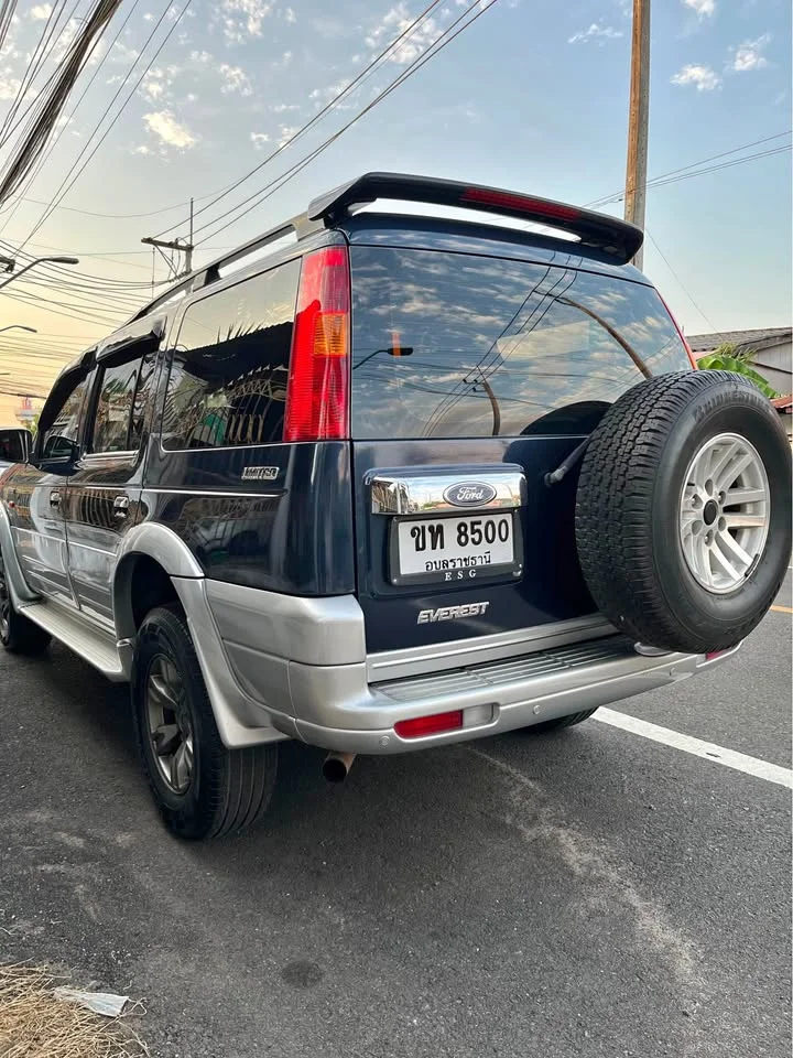 2005 Ford Everest I 2