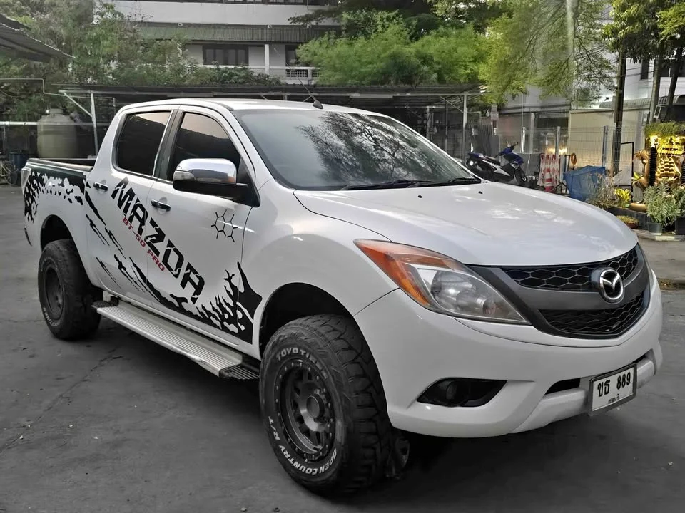 2013 Mazda BT-Series II 3