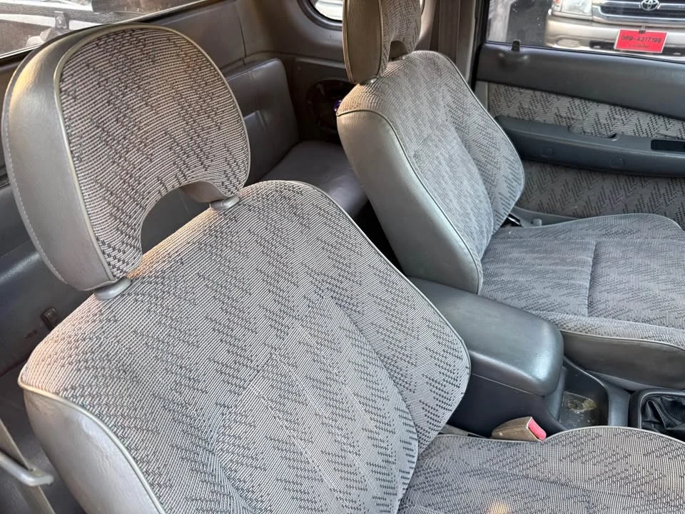 1999 Mazda 2500 Fighter V 3