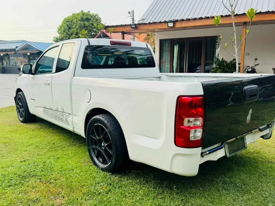2018 Chevrolet Colorado II 2