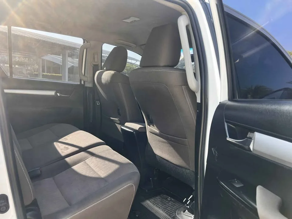 2017 Toyota Hilux VIII 3