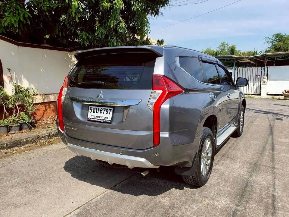 2016 Mitsubishi Pajero Sport III 2