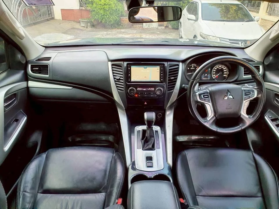 2016 Mitsubishi Pajero Sport III 3