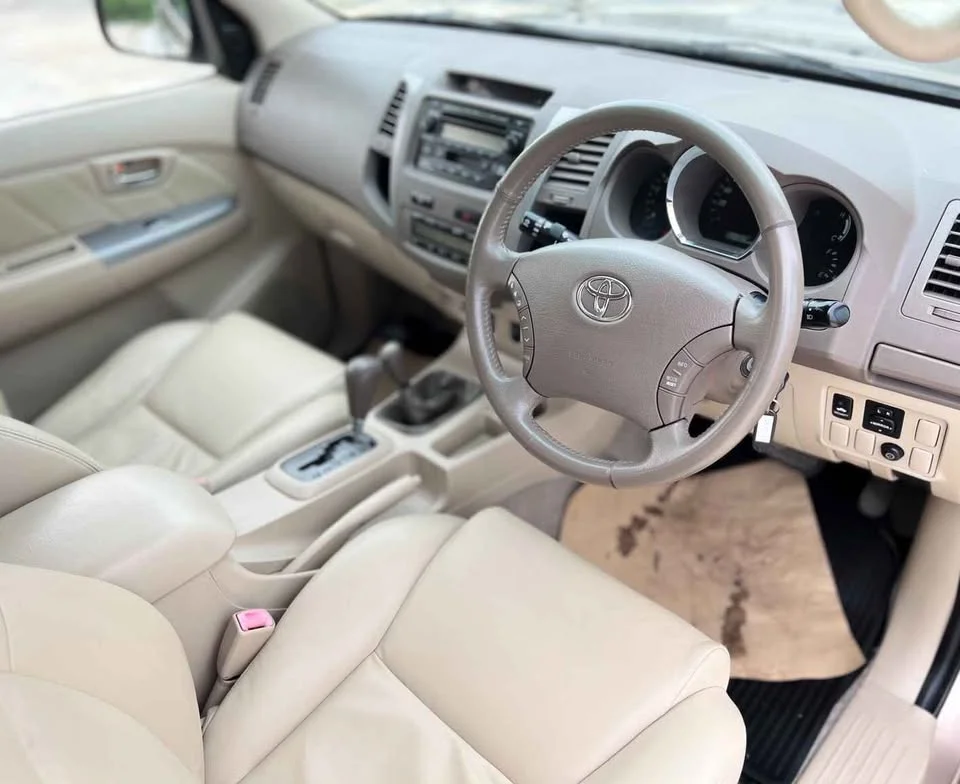 2007 Toyota Fortuner I 3