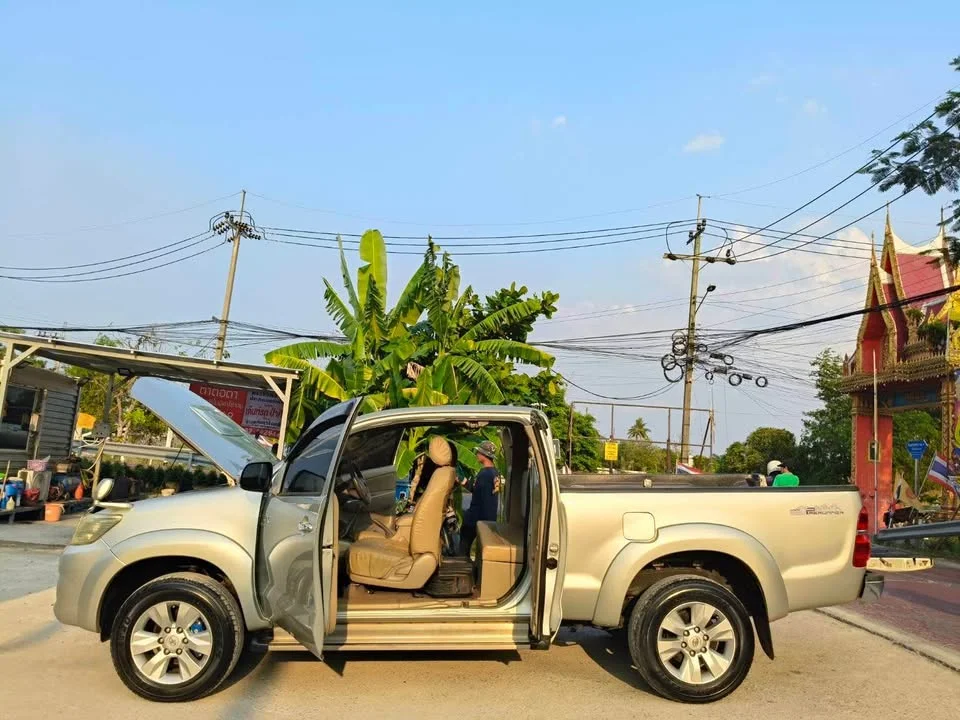 2012 Toyota Hilux VII 3