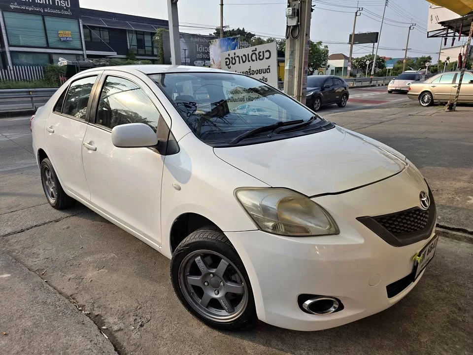 2010 Toyota Vios II 2