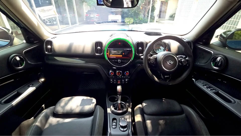 2019 Mini Hatch  III 2