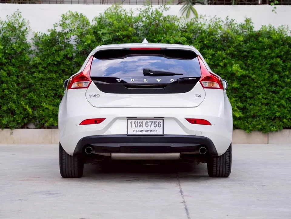 2017 Volvo V40 II 2
