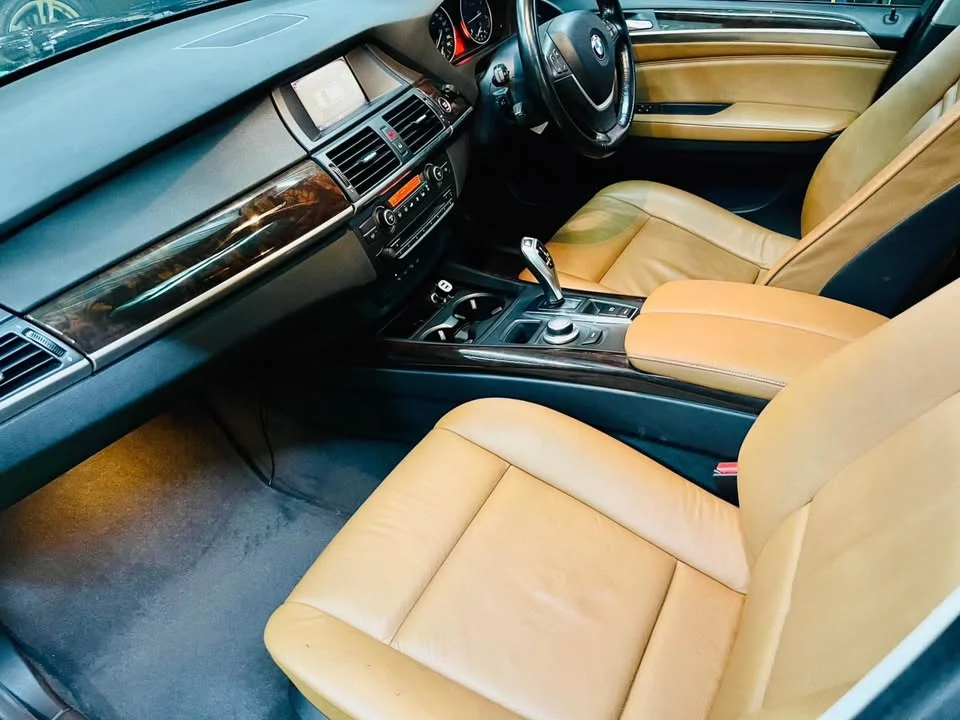 2010 BMW X5 E70 3