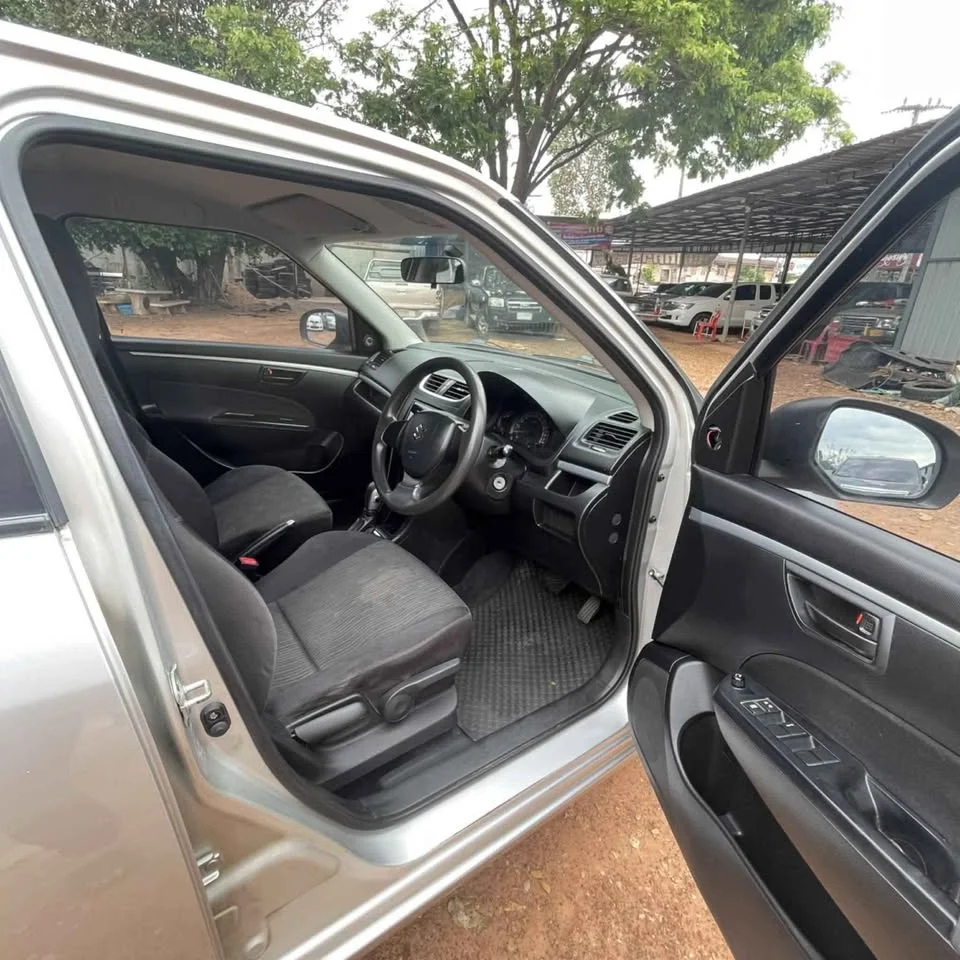 2013 Suzuki Swift II 2