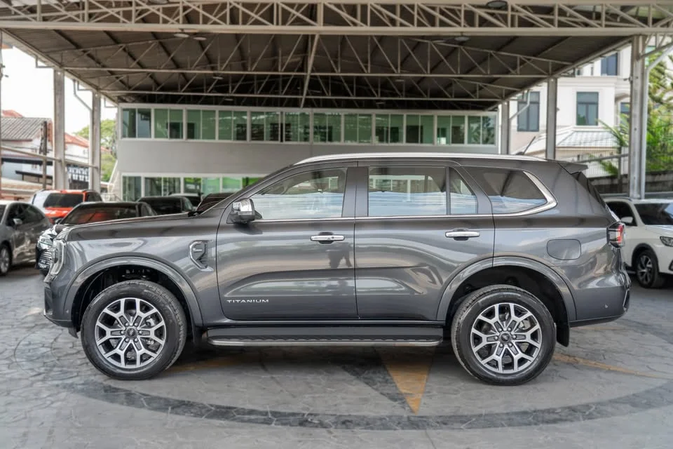 2023 Ford Everest III 2