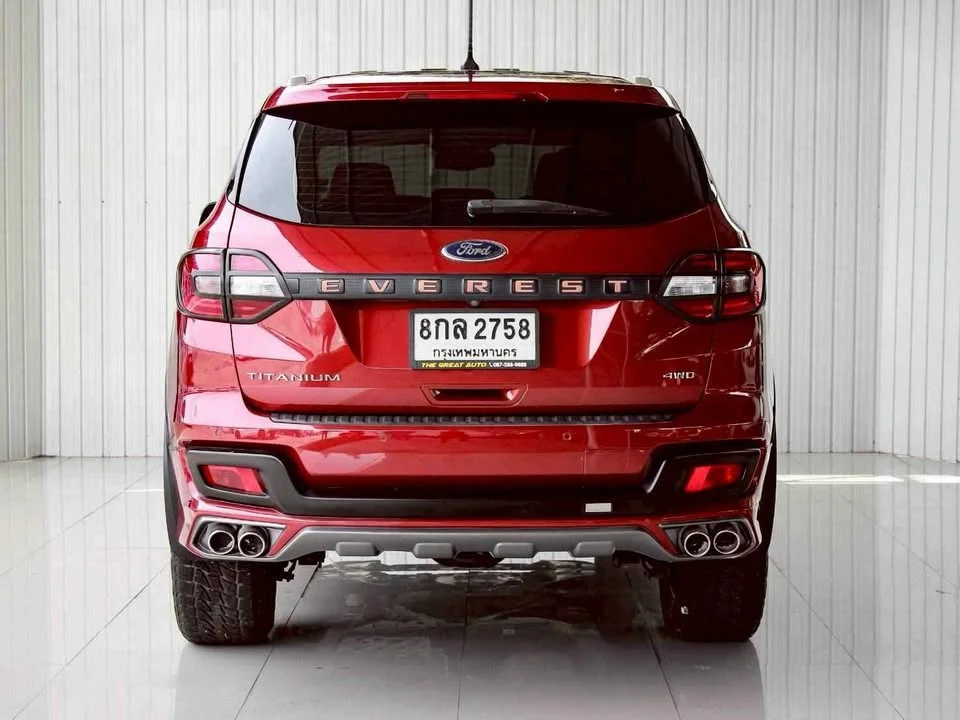 2019 Ford Everest II 2