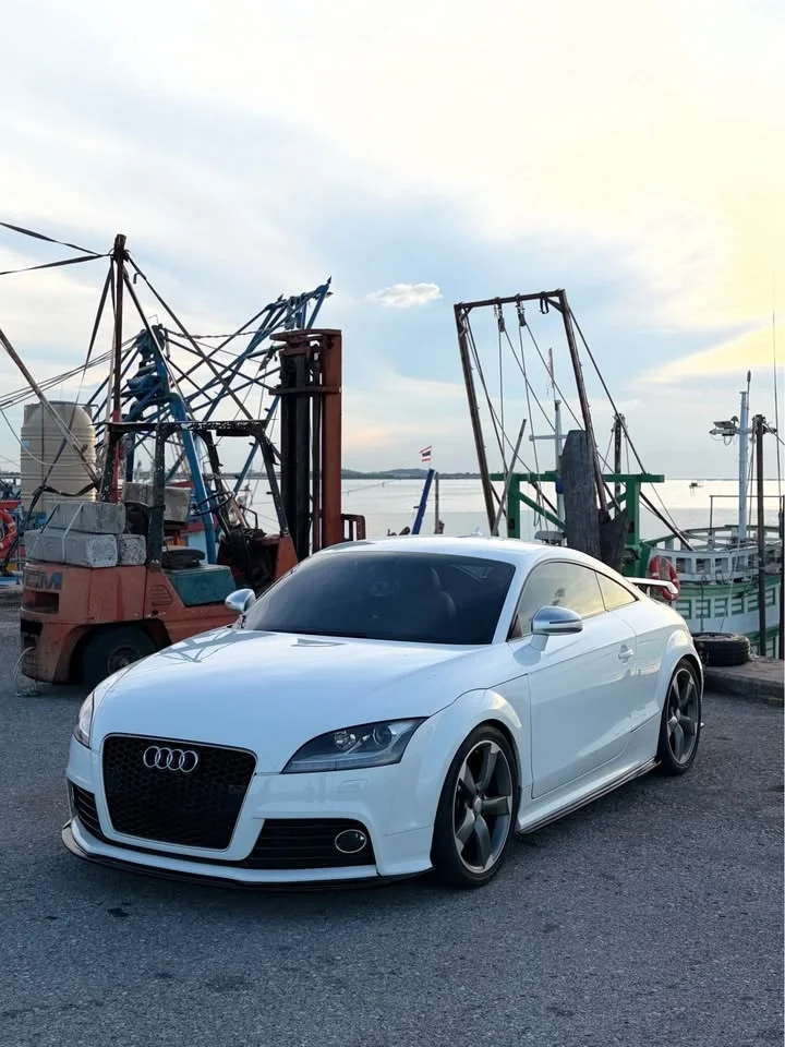 2010 Audi TT Mk2 2